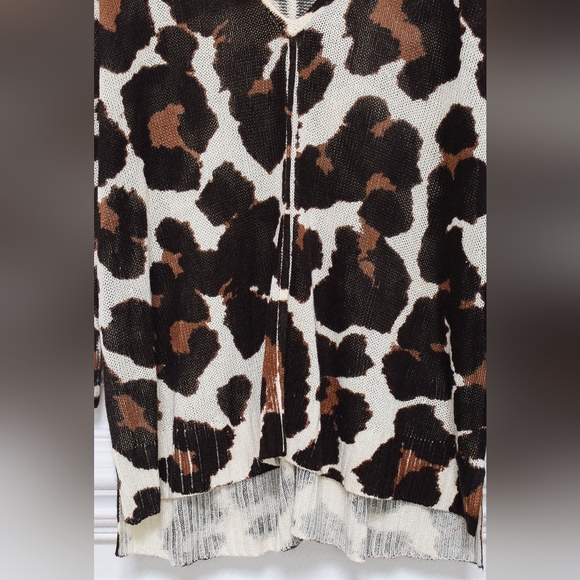 Show Me Your Mumu Hug Me Animal Print Oversized Knit Sweater Size S Slouchy - Picture 5 of 9